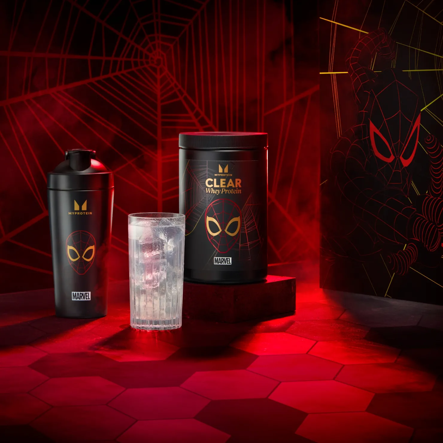 MYPROTEIN Metall-Shaker Spider-Man* Flaschen & Shaker | Flaschen & Shaker