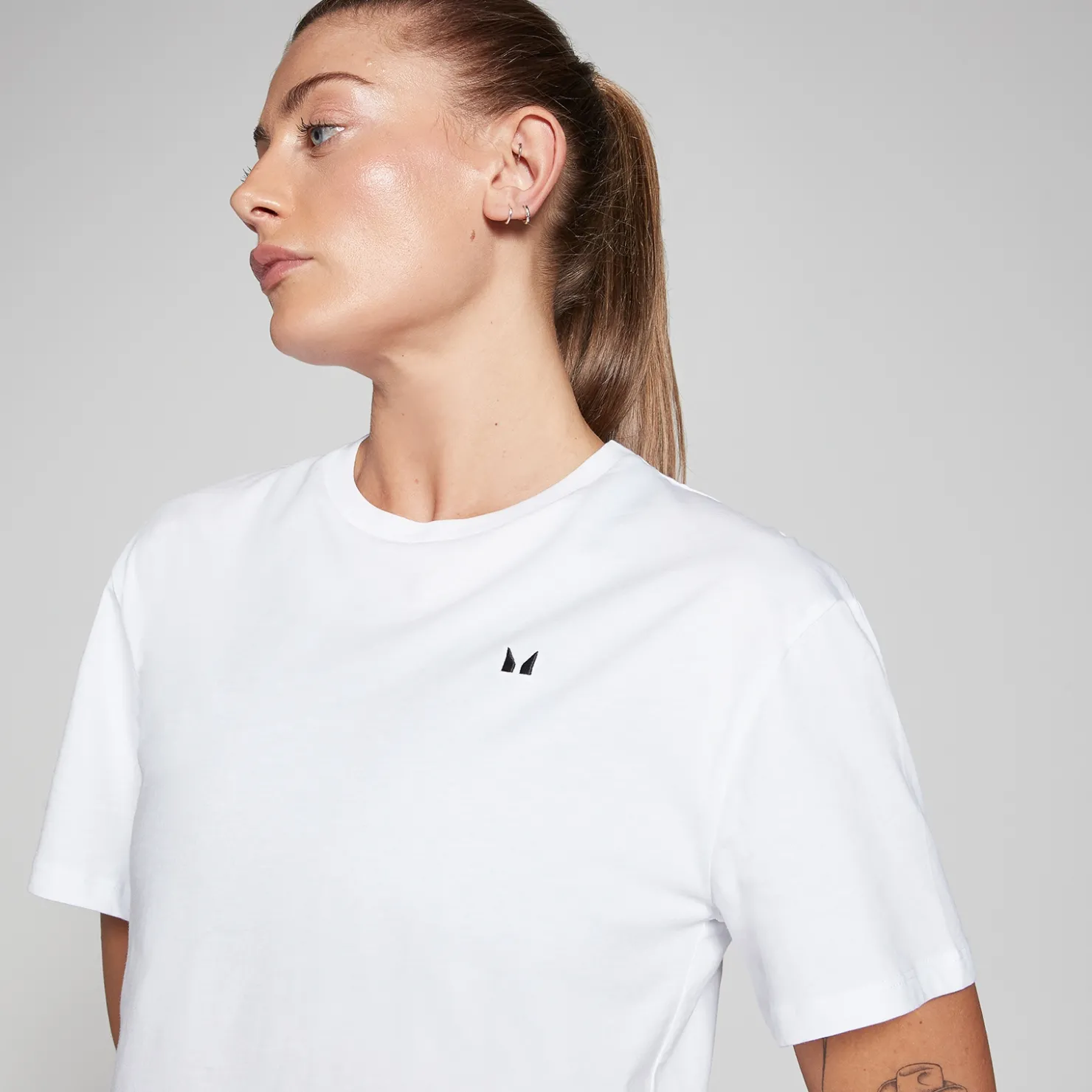 MYPROTEIN MP Damen Basics Locker sitzendes Kurzarm-Crop-T-Shirt – Weiß*Damen T-Shirts & Tops