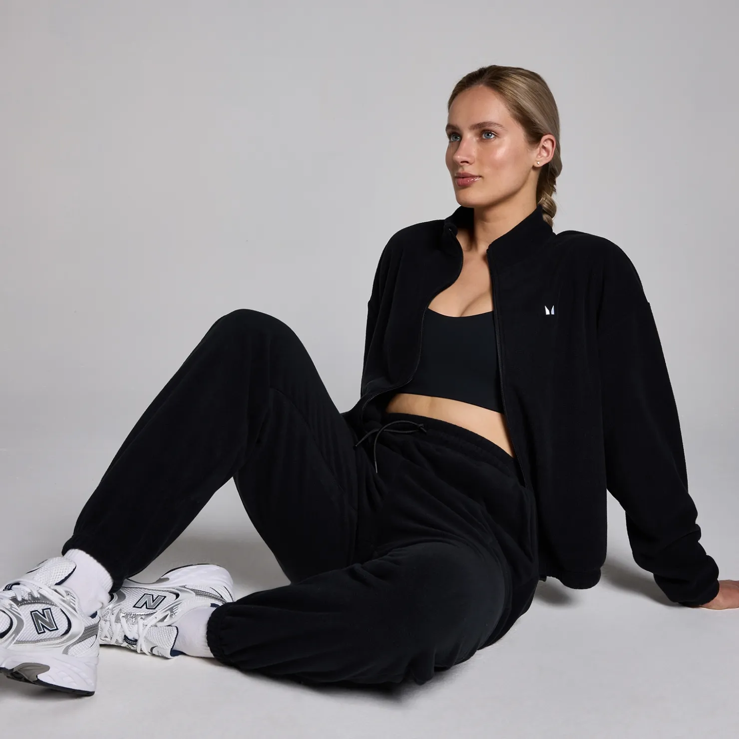 MYPROTEIN MP Damen Fleecejacke mit durchgehendem Reißverschluss – Schwarz*Damen Jacken & Westen