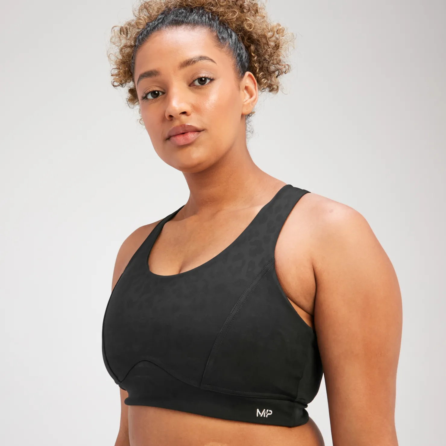 MYPROTEIN MP Damen Tempo Animal Sport-BH – Schwarz*Damen Sports Bras