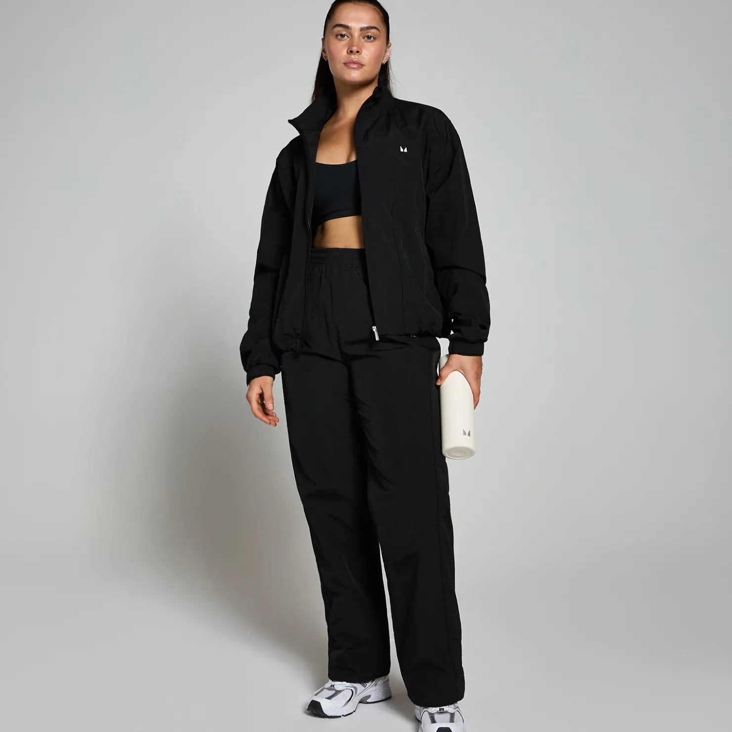 MYPROTEIN MP Damen Tempo Better Gewebte Jacke – Schwarz*Damen Jacken & Westen