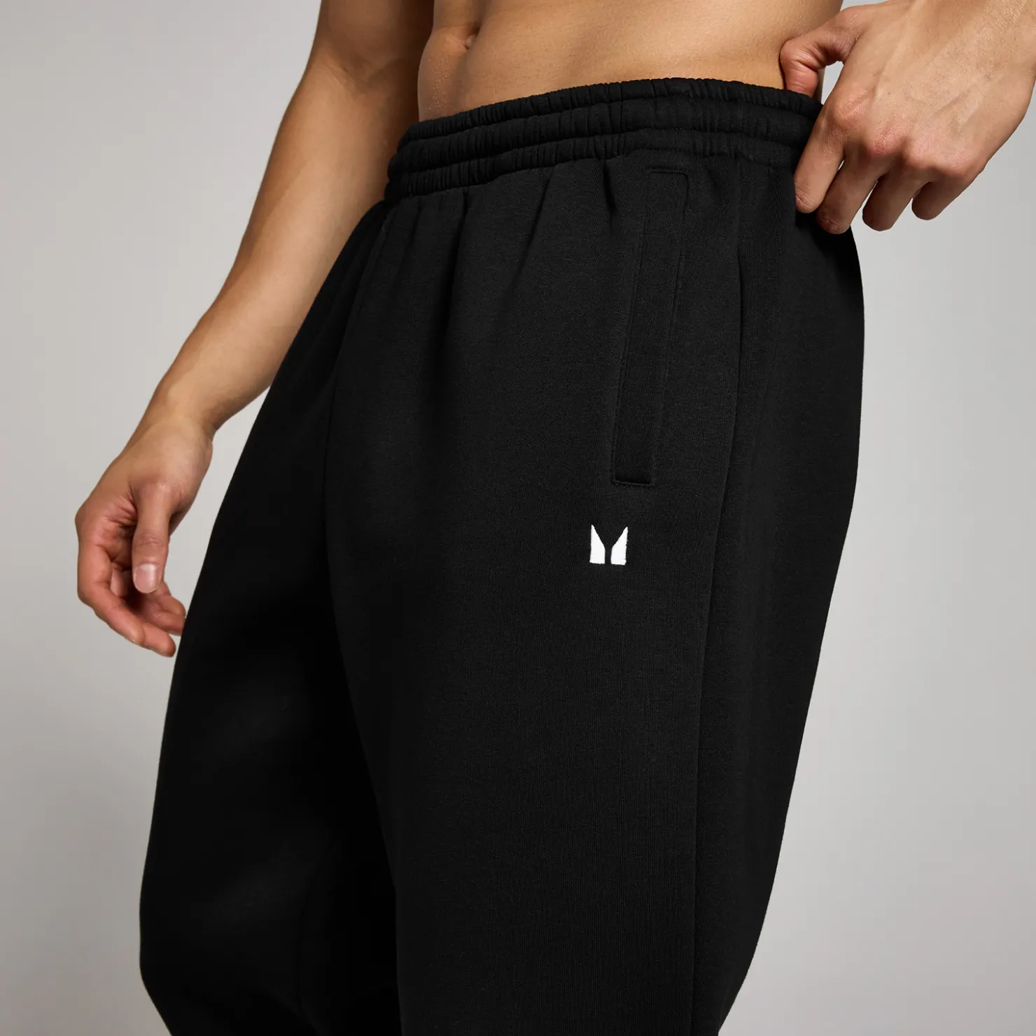 MYPROTEIN MP Herren Rest Day Jogginghose mit geradem Bein – Schwarz*Herren Tracksuits | Joggers & Hosen