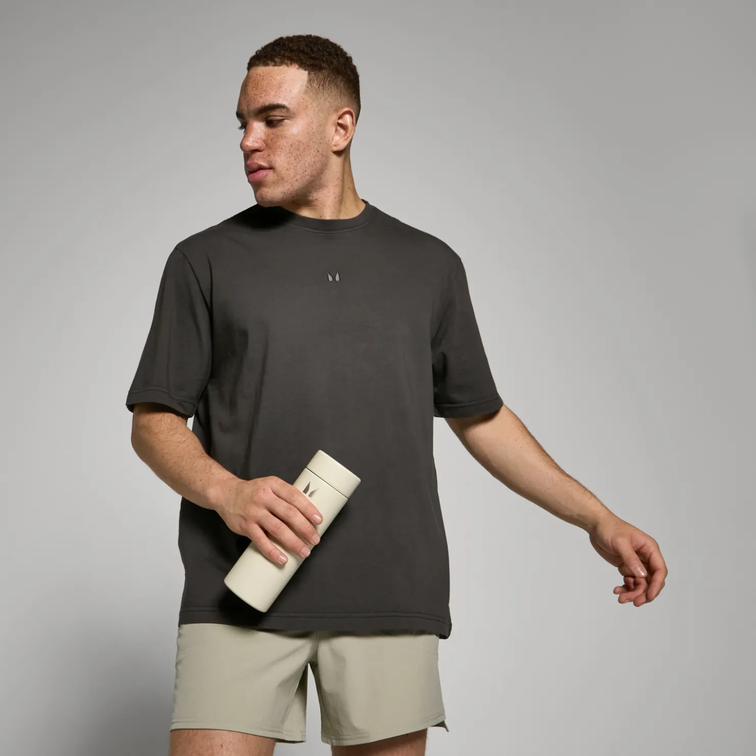 MYPROTEIN MP Herren Tempo Verwaschenes Oversize-T-Shirt – Verwaschenes Schwarz*Herren T-Shirts & Tops