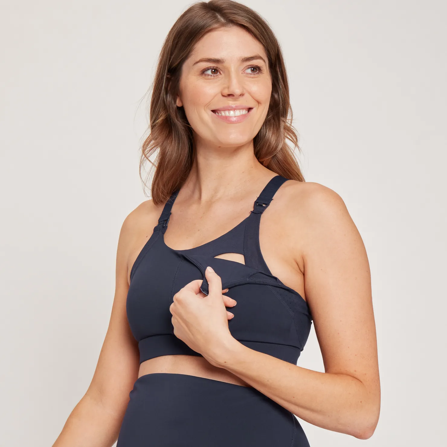 MYPROTEIN MP Women's Maternity/Nursing Sports Bra — Marine*Damen Schwangerschaft | Sports Bras